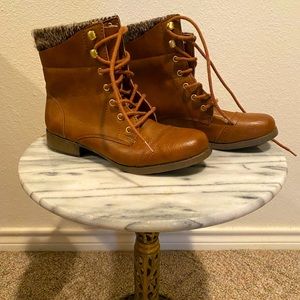 Brown leather ankle boots…only wore once.